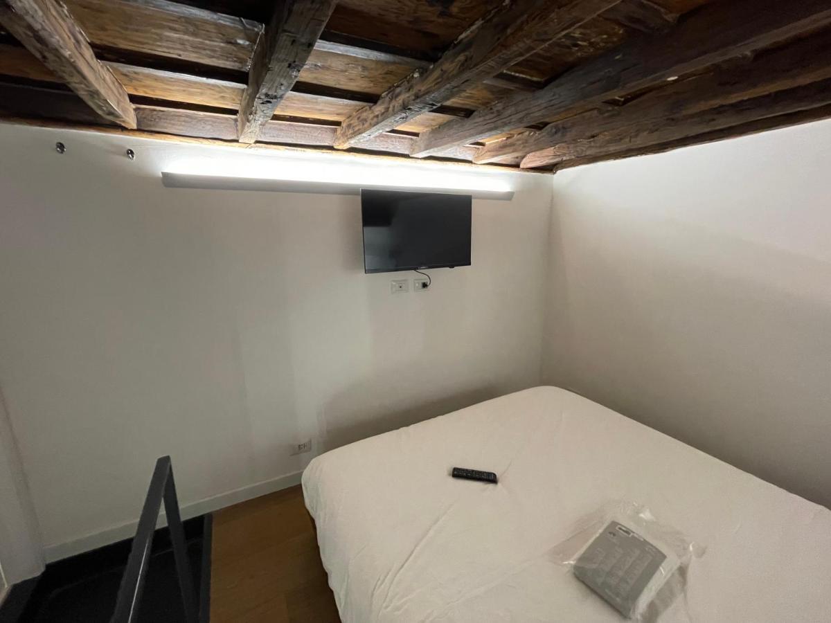 רומא Casa Cappellari Design Studio A Campo De' Fiori מראה חיצוני תמונה